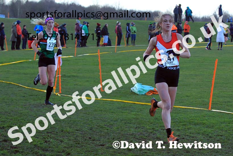 Senior womens 2022 Northern Cross Country Champs., Pontefract. Photo: David T. Hewitson/Sports for All Pics